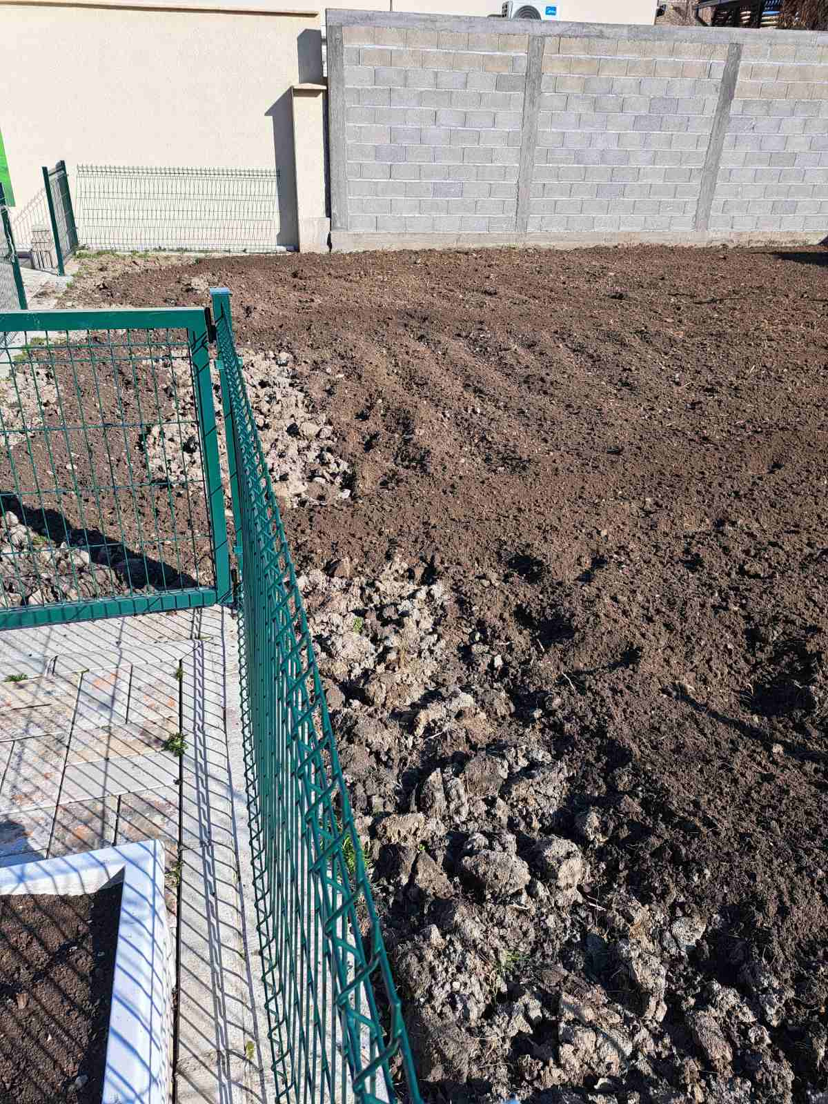 Uslužno freziranje i uredjenje dvorišta