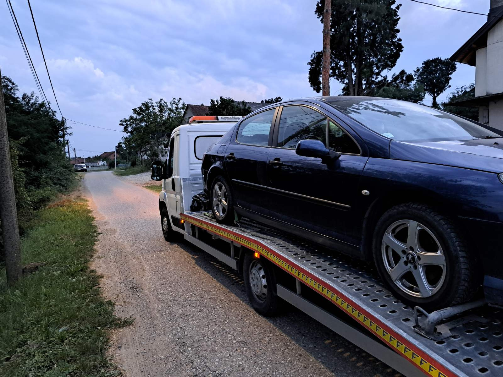 Šlep služba 00-24 h