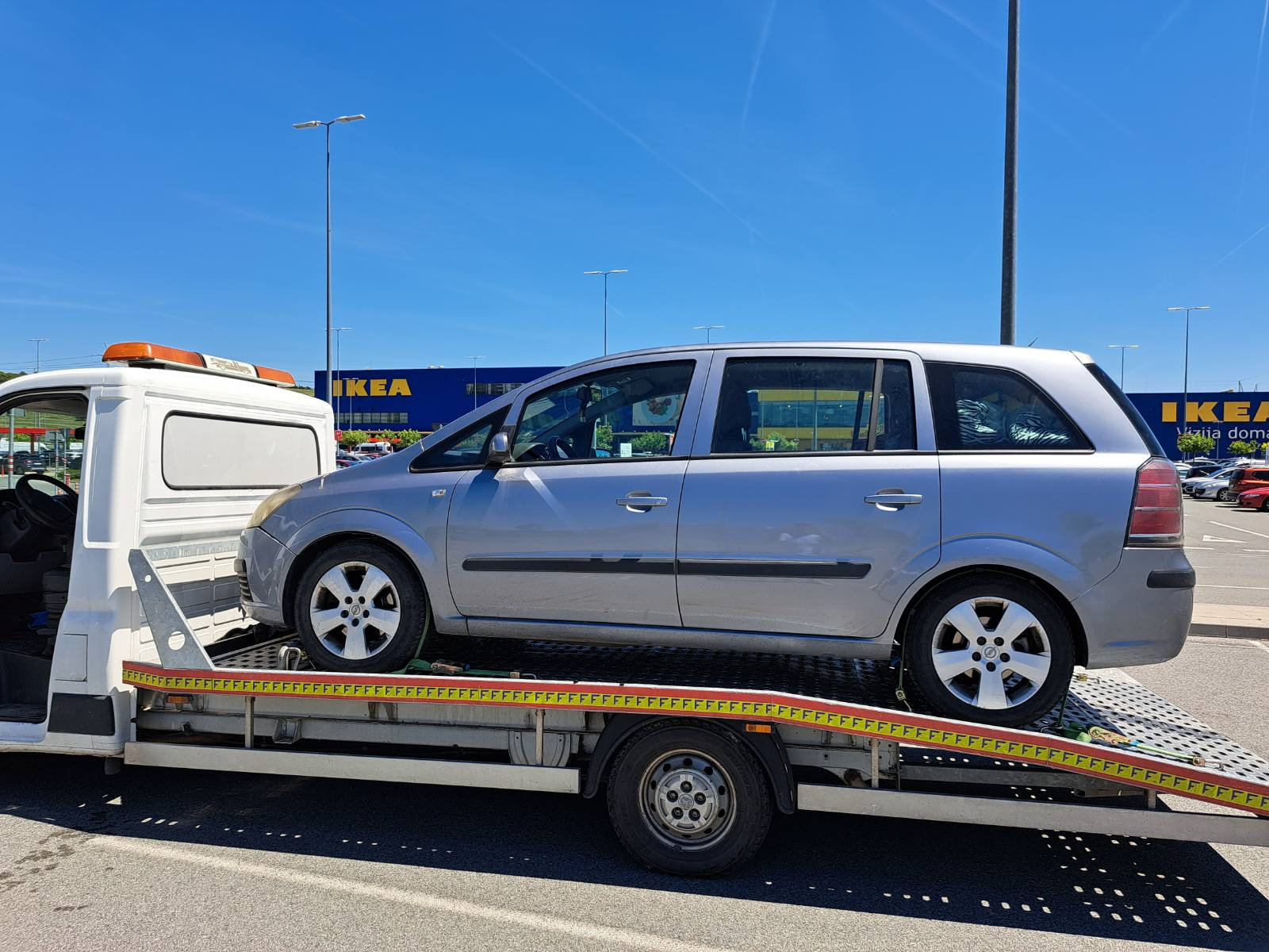 Šlep služba 00-24 h